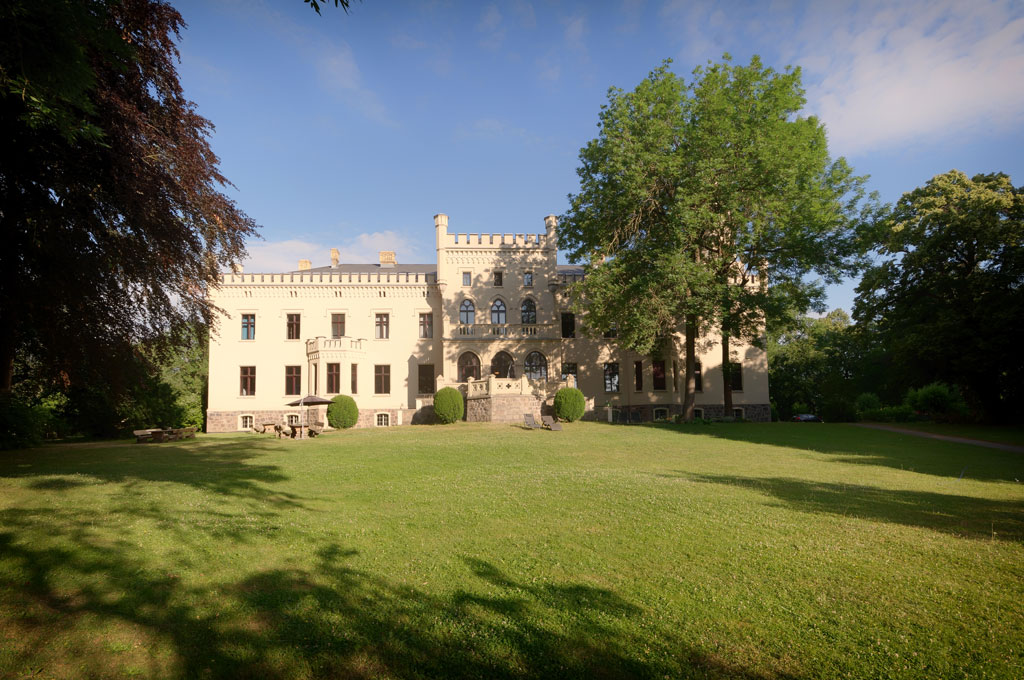 Hotel Schloss Reichenow Seeseite